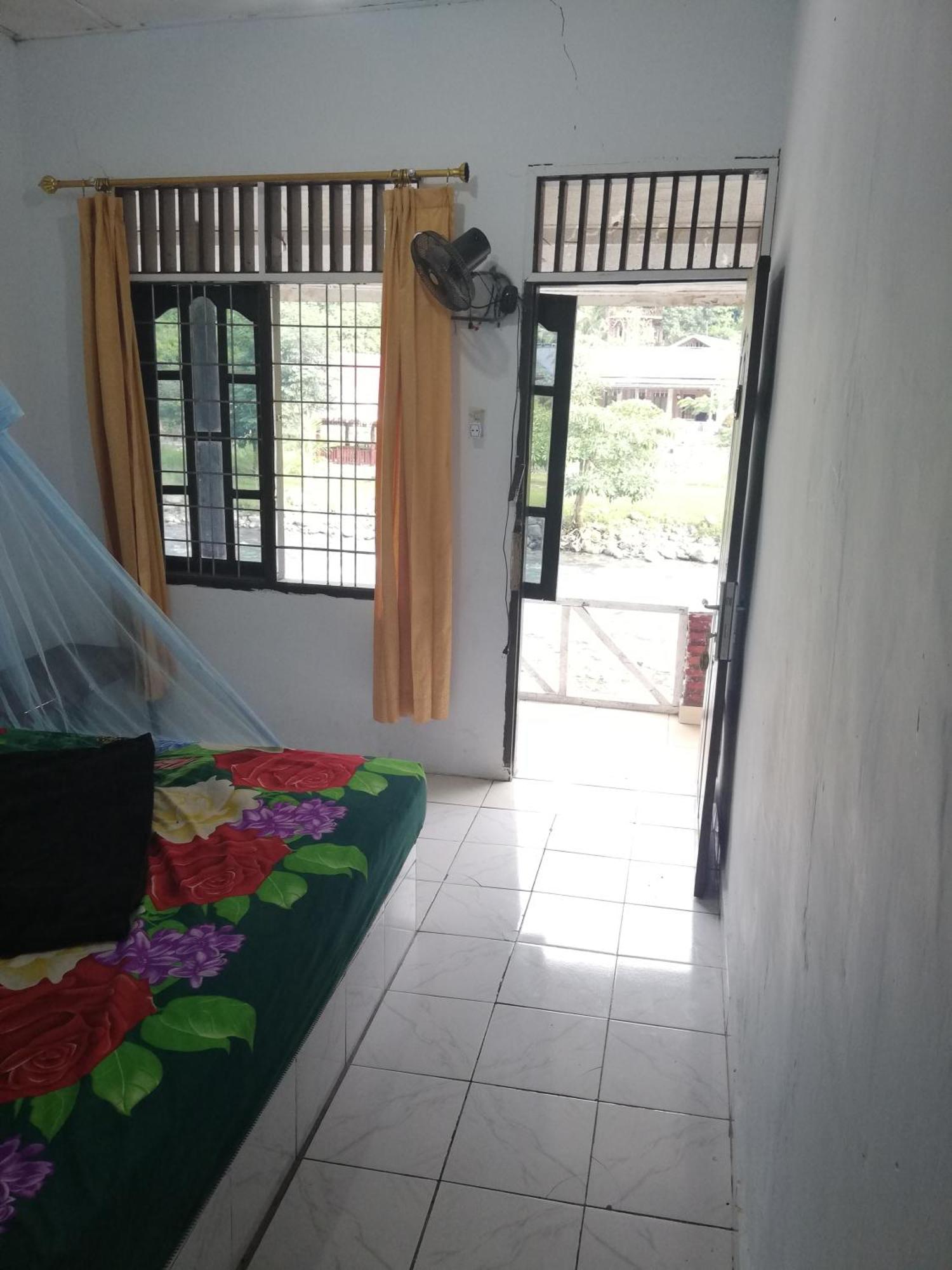 Hotel Umiyuki Jungle Tour Only Treking With As Bukit Lawang Exterior foto